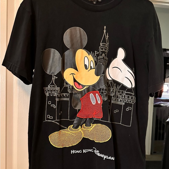 Disneyland Hong Kong tee shirt - Picture 2 of 7